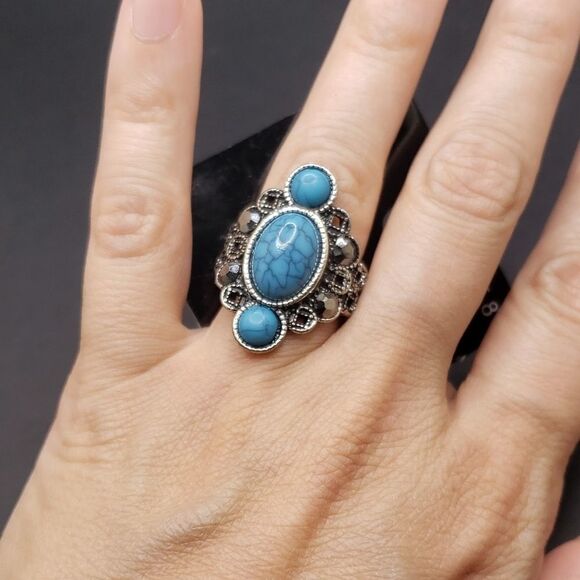 SILVER turquoise marcasite ring size 8 boho ring - Picture 1 of 6